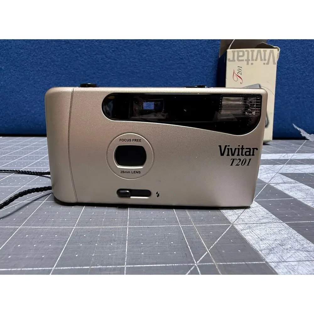 Vivitar T201 35mm Film‎ Camera Like New in Box